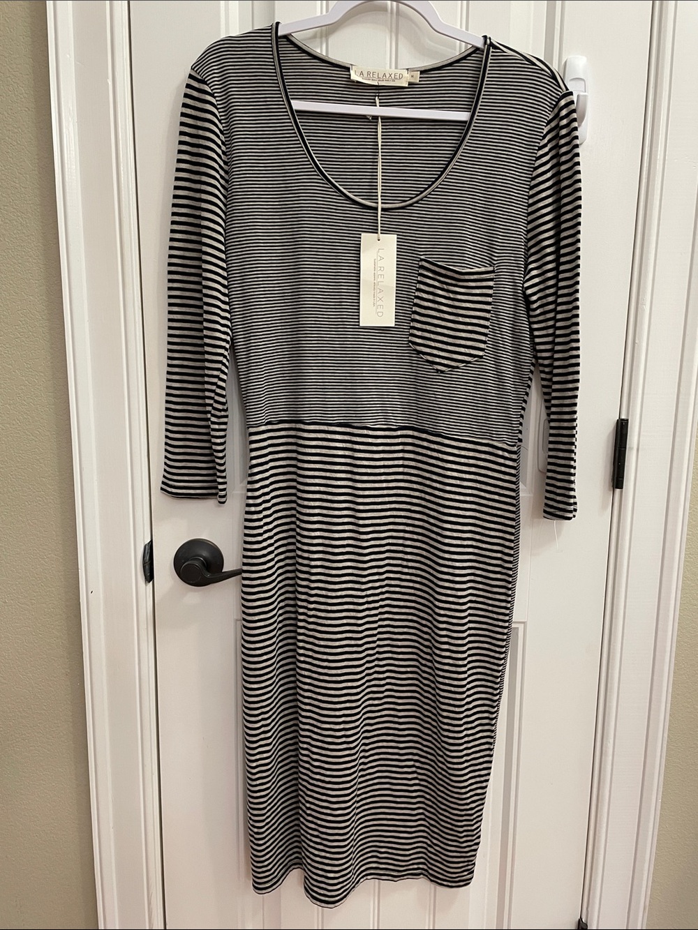 LA Relaxed Black and Tan Striped Midi Dress Size Medium